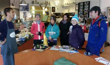 Tour Italian The Hague: connecting Italian deli’s, regional tasty places